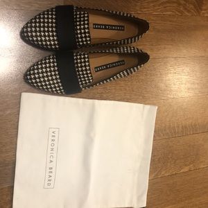 New Veronica Beard Griffin Loafer Houndstooth.